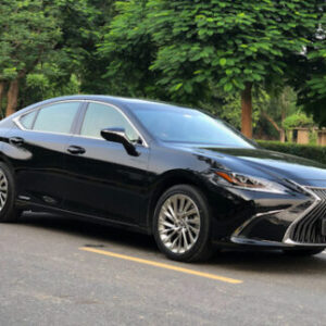 Lexus ES 300H Black